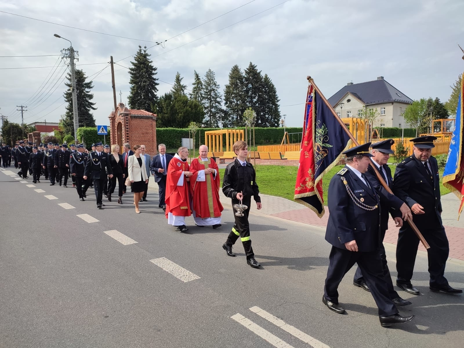 Zdjęcie w galerii na portalu naszraciborz.pl: Strażacki capstrzyk i poświęcenie wozu w Bieńkowicach wiadomości z regionu
