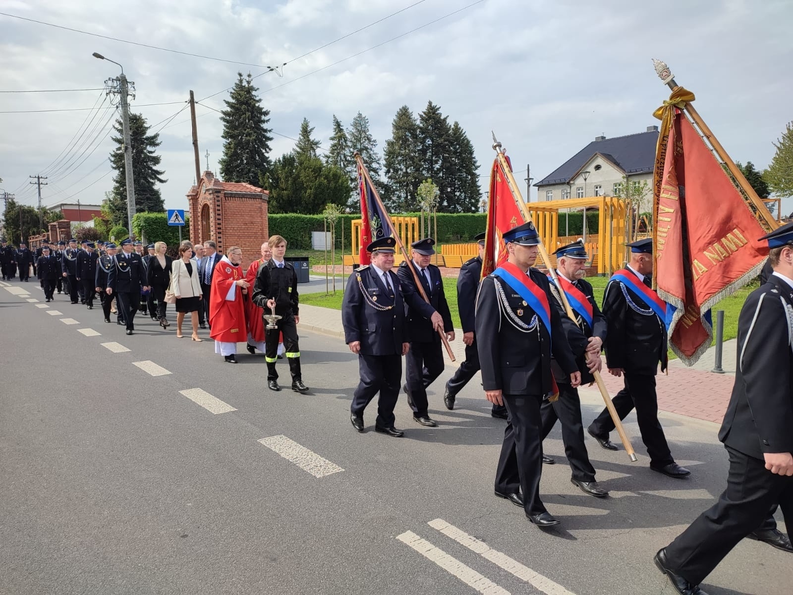 Zdjęcie w galerii na portalu naszraciborz.pl: Strażacki capstrzyk i poświęcenie wozu w Bieńkowicach wiadomości z regionu