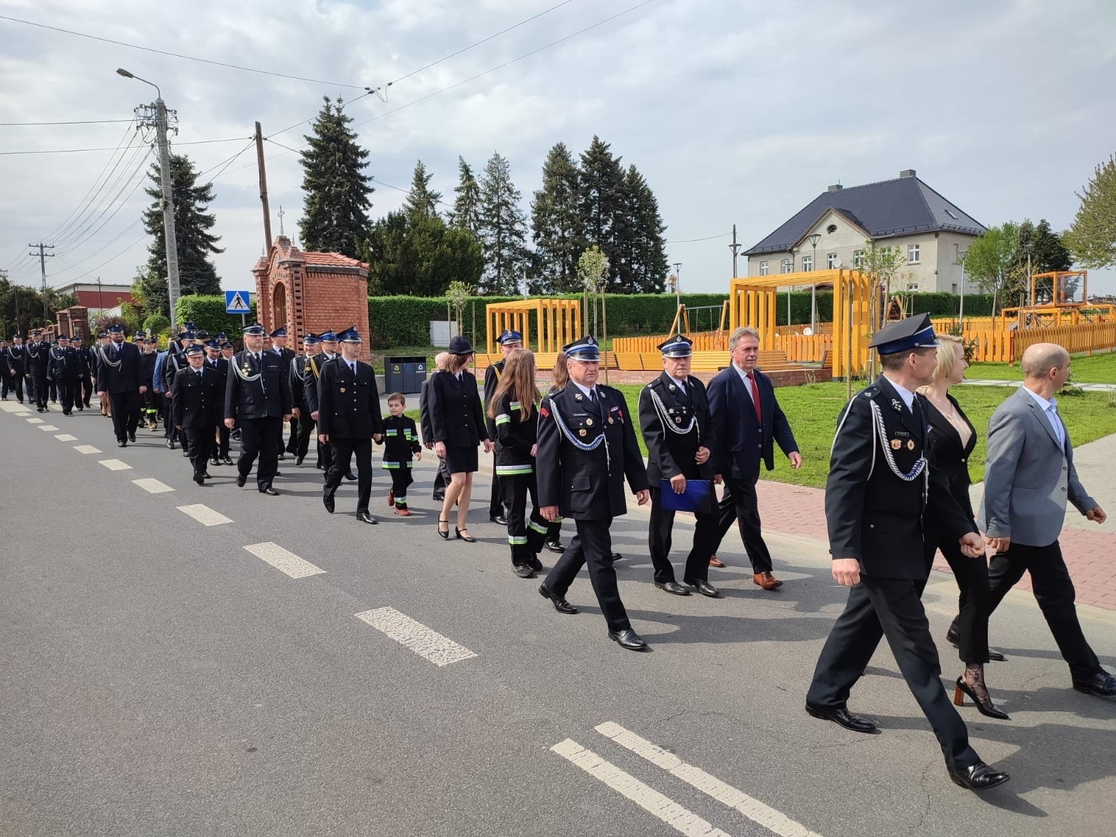 Zdjęcie w galerii na portalu naszraciborz.pl: Strażacki capstrzyk i poświęcenie wozu w Bieńkowicach wiadomości z regionu
