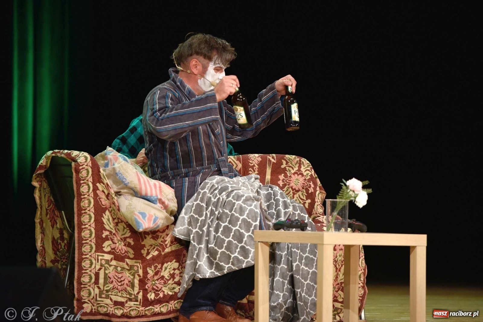 Zdjęcie w galerii na portalu naszraciborz.pl: Kabaret Smile z nowym programem w Raciborzu wiadomości z regionu