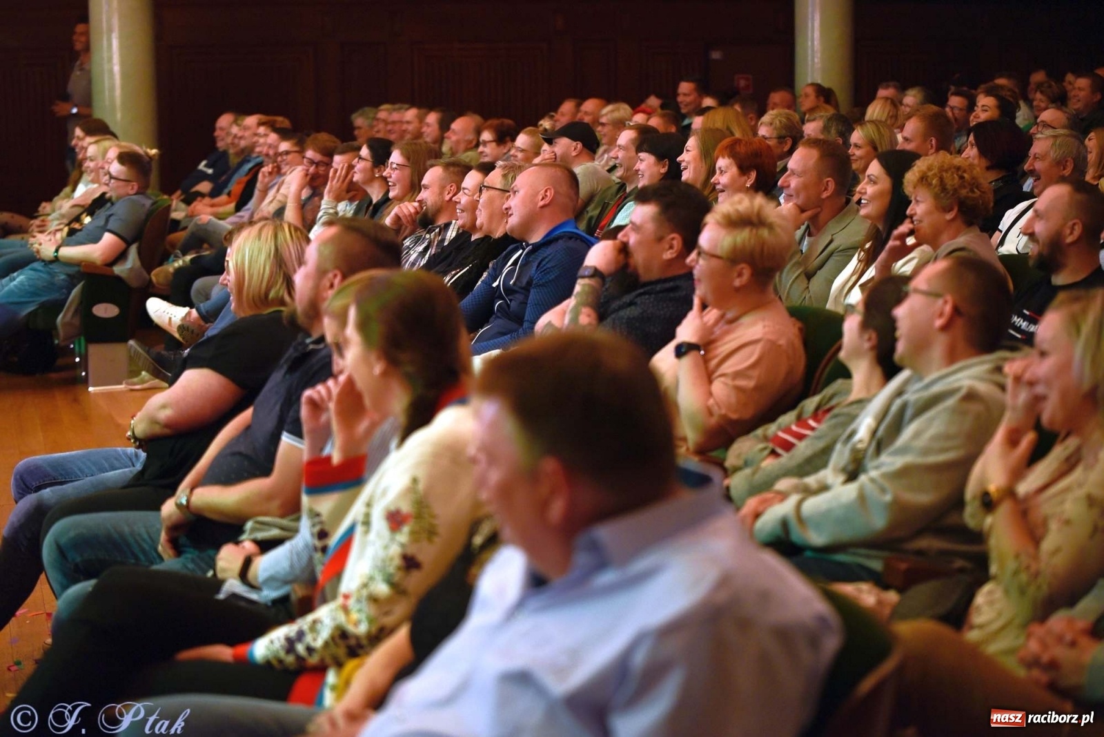 Zdjęcie w galerii na portalu naszraciborz.pl: Kabaret Smile z nowym programem w Raciborzu wiadomości z regionu