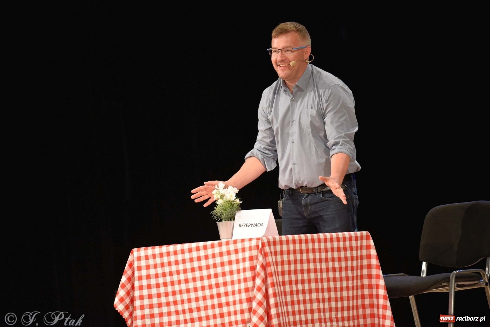 Zdjęcie w galerii na portalu naszraciborz.pl: Kabaret Smile z nowym programem w Raciborzu wiadomości z regionu