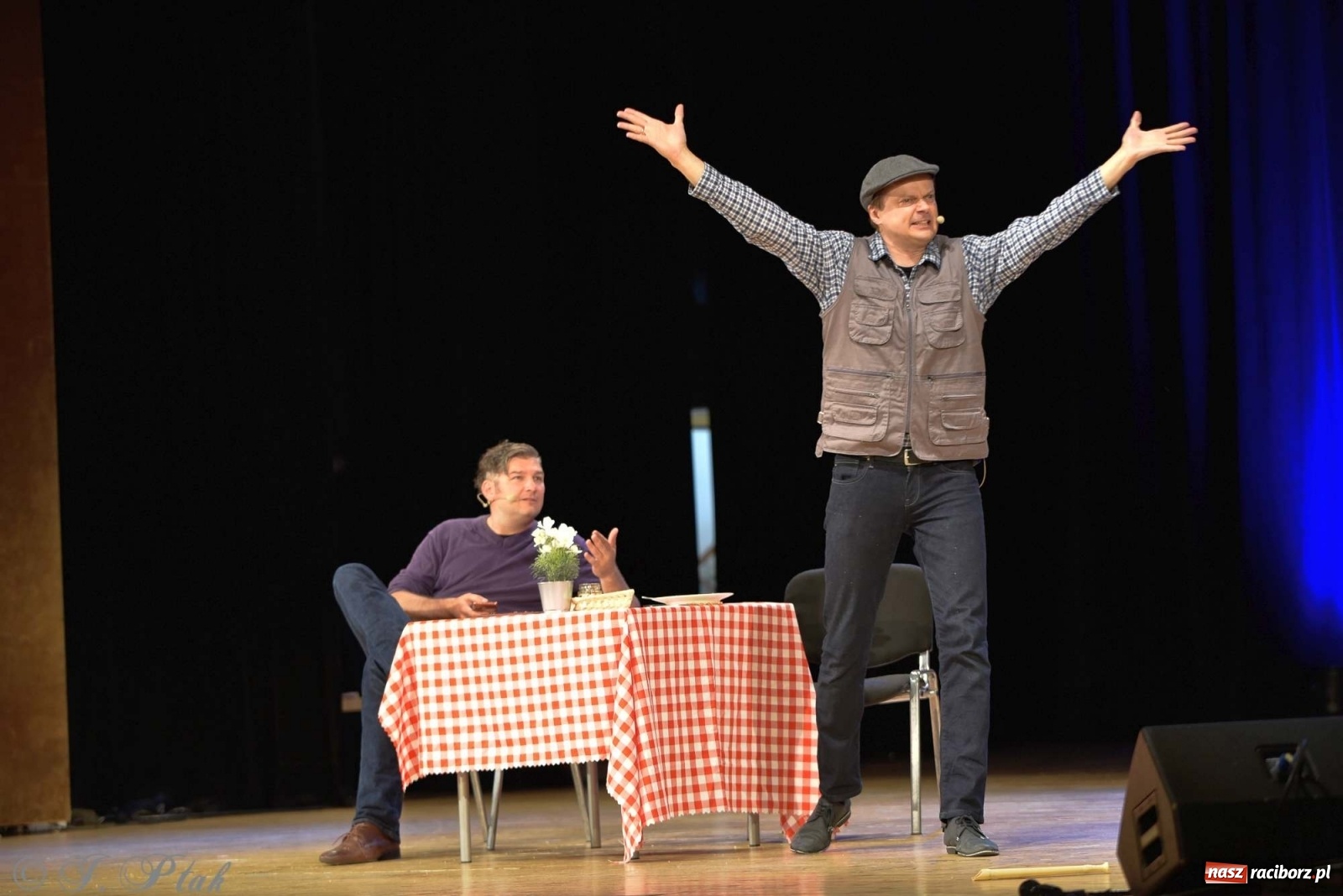 Zdjęcie w galerii na portalu naszraciborz.pl: Kabaret Smile z nowym programem w Raciborzu wiadomości z regionu