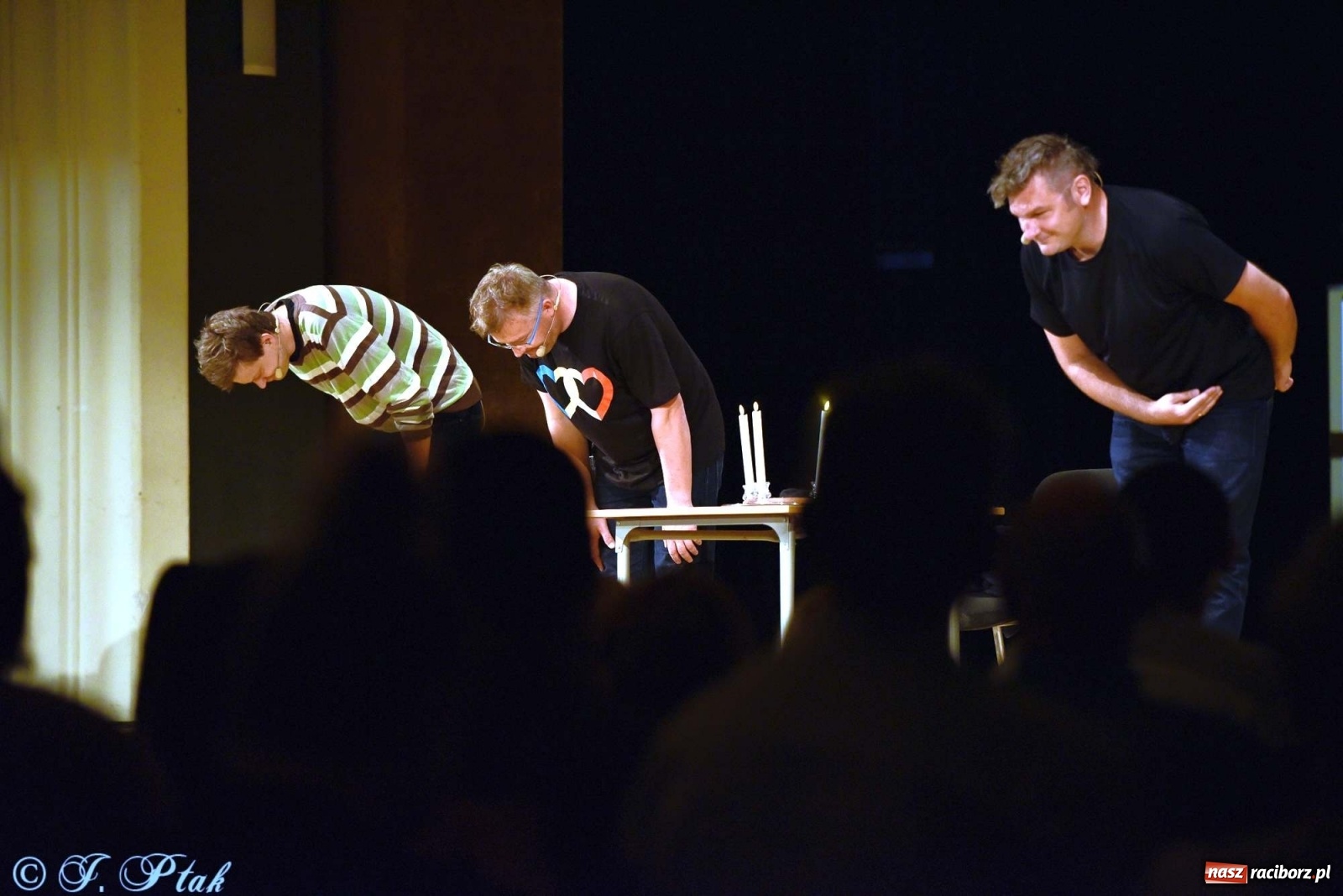 Zdjęcie w galerii na portalu naszraciborz.pl: Kabaret Smile z nowym programem w Raciborzu wiadomości z regionu