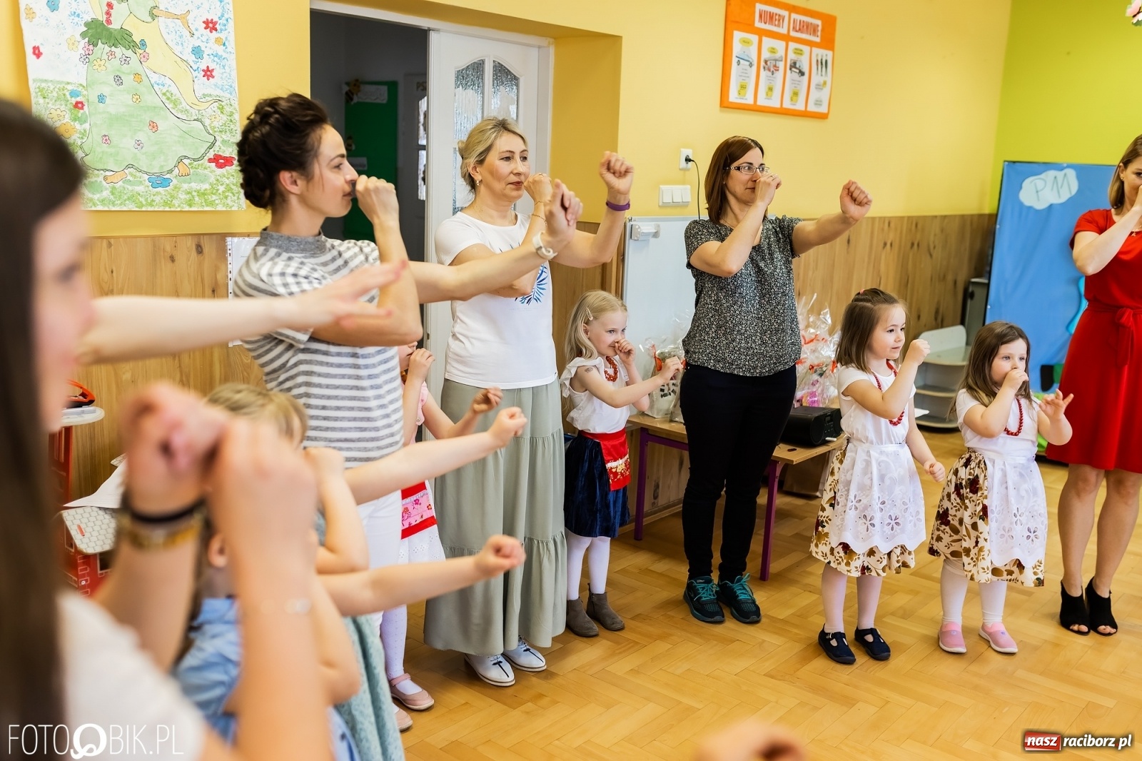 Zdjęcie w galerii na portalu naszraciborz.pl: Mali Poligloci w Przedszkolu nr 11 wiadomości z regionu