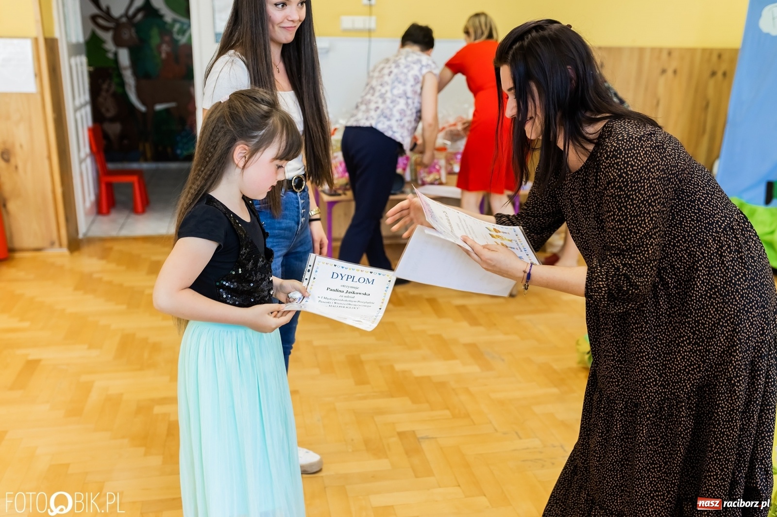 Zdjęcie w galerii na portalu naszraciborz.pl: Mali Poligloci w Przedszkolu nr 11 wiadomości z regionu