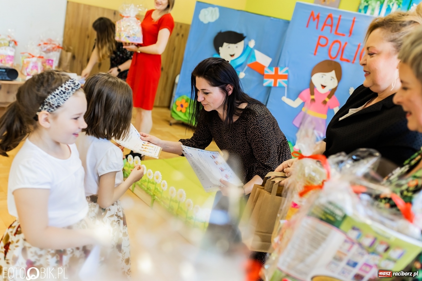 Zdjęcie w galerii na portalu naszraciborz.pl: Mali Poligloci w Przedszkolu nr 11 wiadomości z regionu