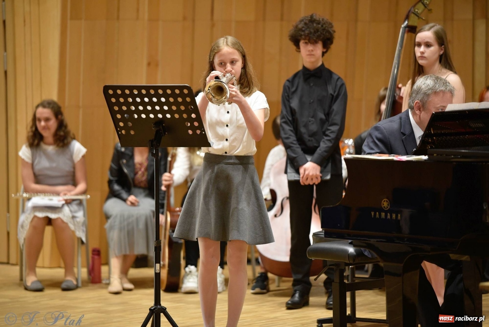 Zdjęcie w galerii na portalu naszraciborz.pl: Wyjątkowi goście w murach szkoły muzycznej [FOTO i WIDEO] wiadomości z regionu