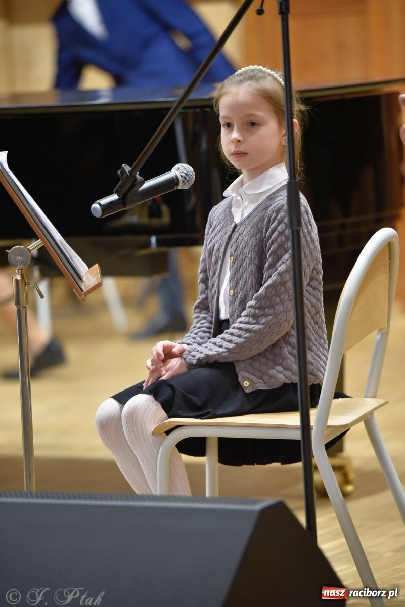 Zdjęcie w galerii na portalu naszraciborz.pl: Wyjątkowi goście w murach szkoły muzycznej [FOTO i WIDEO] wiadomości z regionu