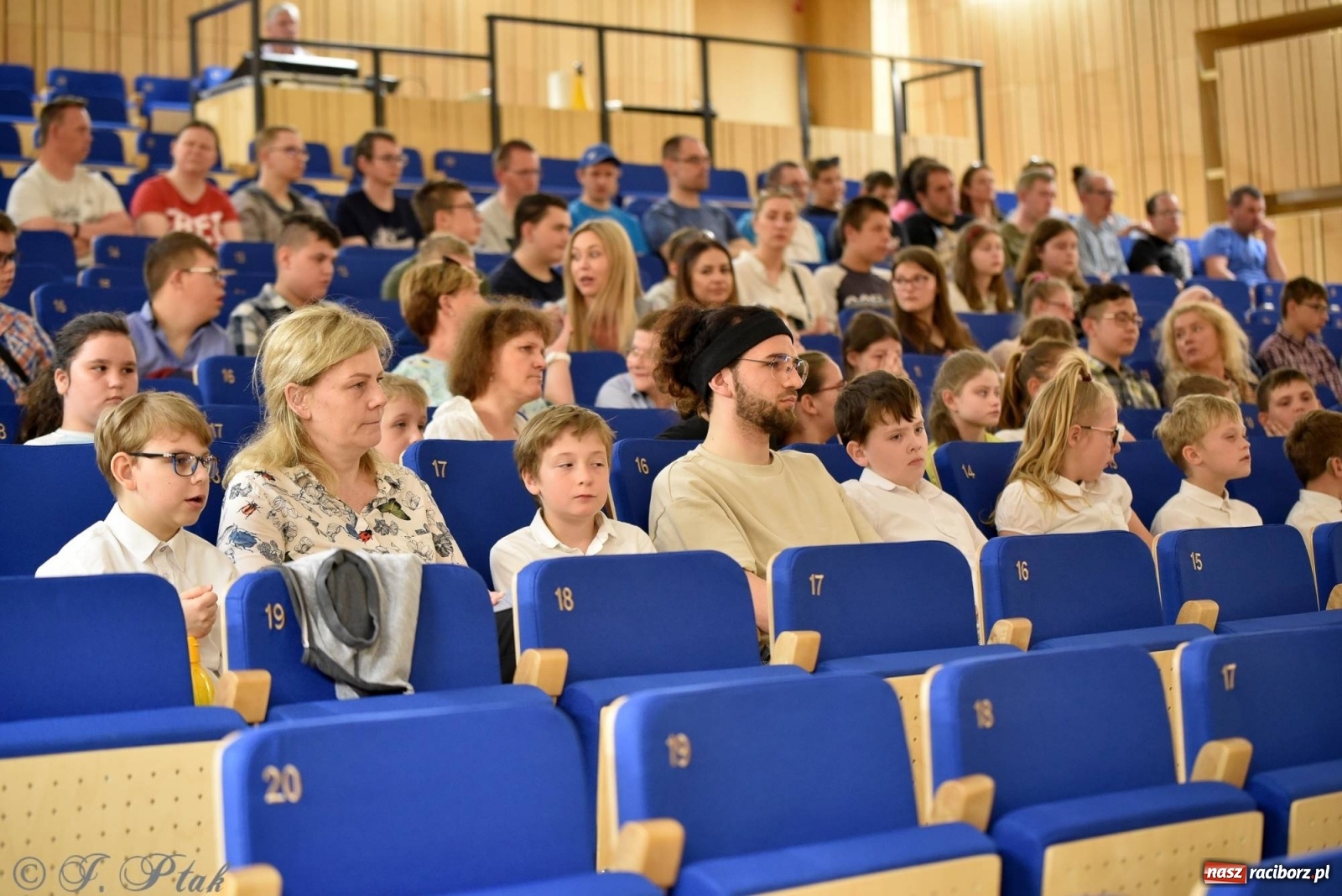 Zdjęcie w galerii na portalu naszraciborz.pl: Wyjątkowi goście w murach szkoły muzycznej [FOTO i WIDEO] wiadomości z regionu