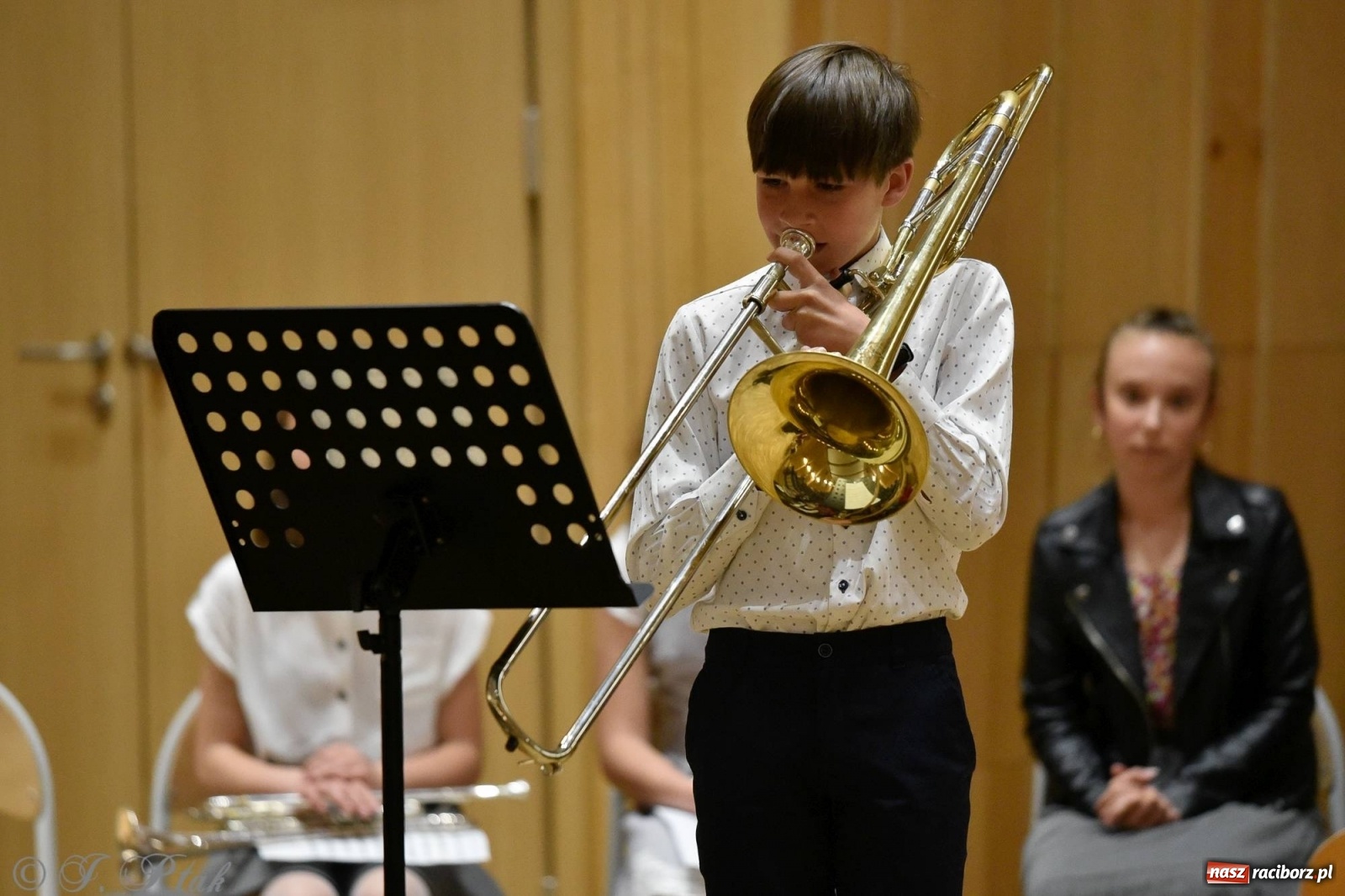 Zdjęcie w galerii na portalu naszraciborz.pl: Wyjątkowi goście w murach szkoły muzycznej [FOTO i WIDEO] wiadomości z regionu