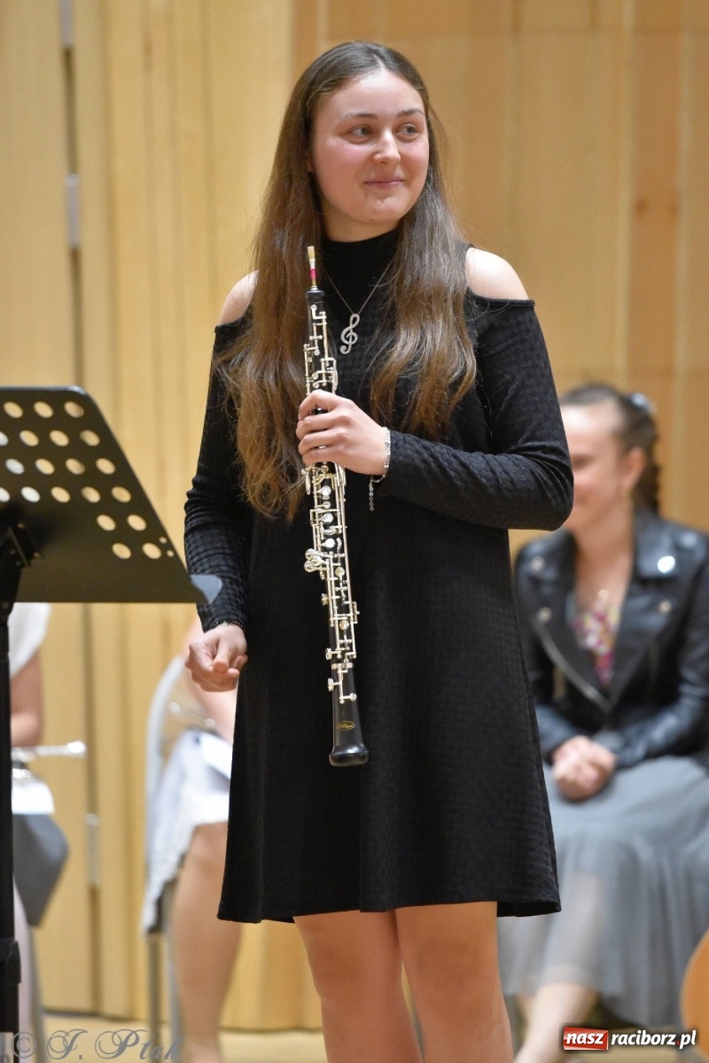 Zdjęcie w galerii na portalu naszraciborz.pl: Wyjątkowi goście w murach szkoły muzycznej [FOTO i WIDEO] wiadomości z regionu