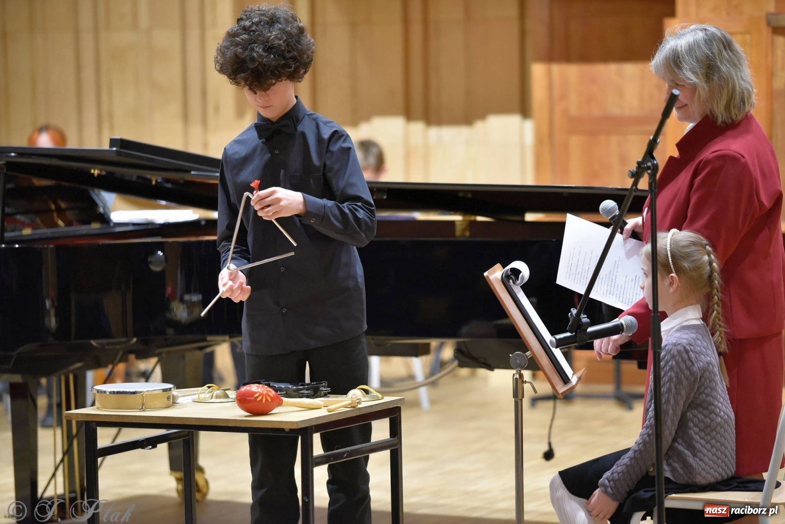 Zdjęcie w galerii na portalu naszraciborz.pl: Wyjątkowi goście w murach szkoły muzycznej [FOTO i WIDEO] wiadomości z regionu
