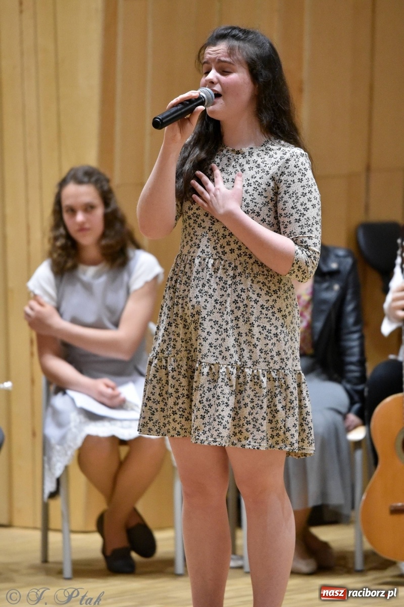 Zdjęcie w galerii na portalu naszraciborz.pl: Wyjątkowi goście w murach szkoły muzycznej [FOTO i WIDEO] wiadomości z regionu