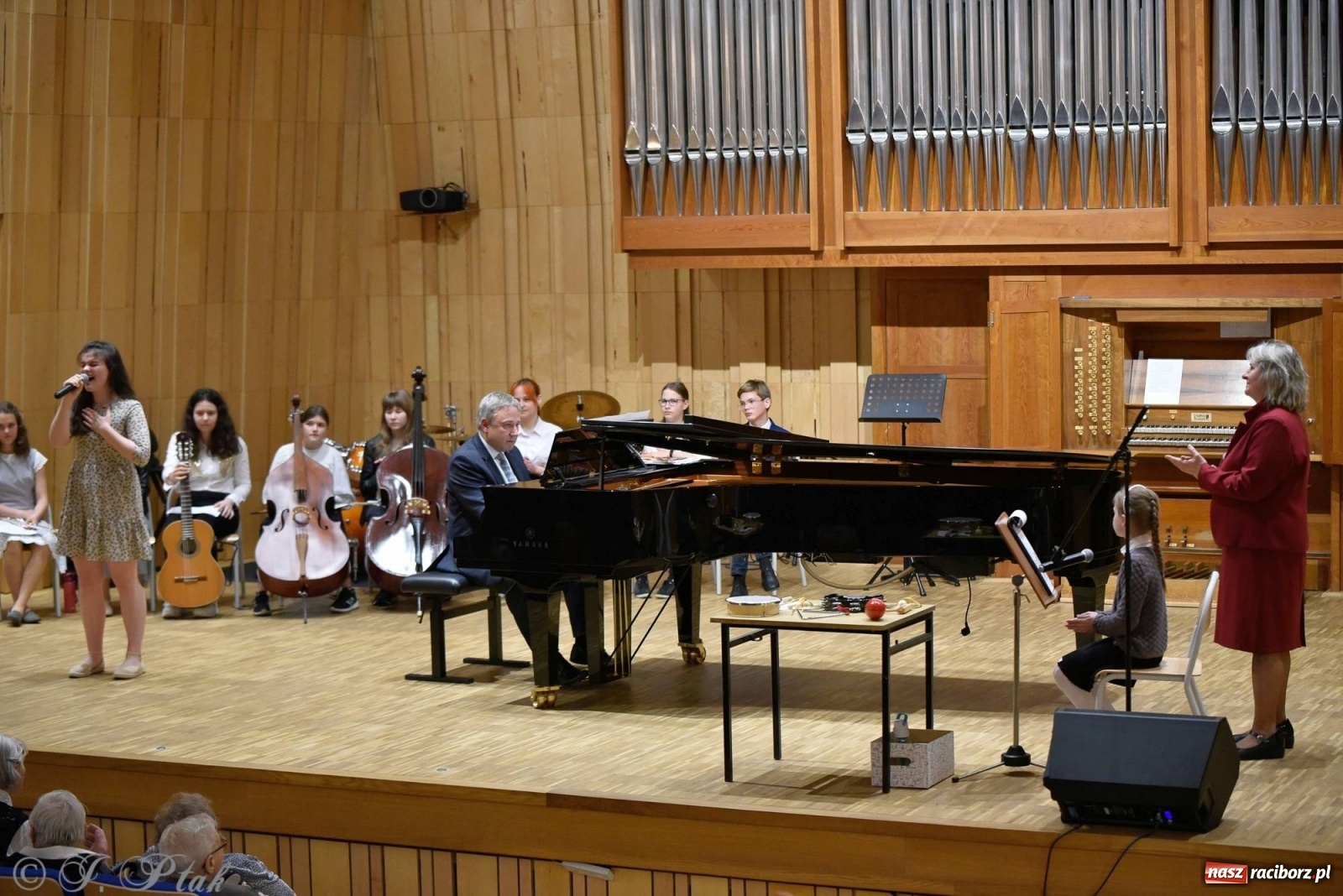 Zdjęcie w galerii na portalu naszraciborz.pl: Wyjątkowi goście w murach szkoły muzycznej [FOTO i WIDEO] wiadomości z regionu