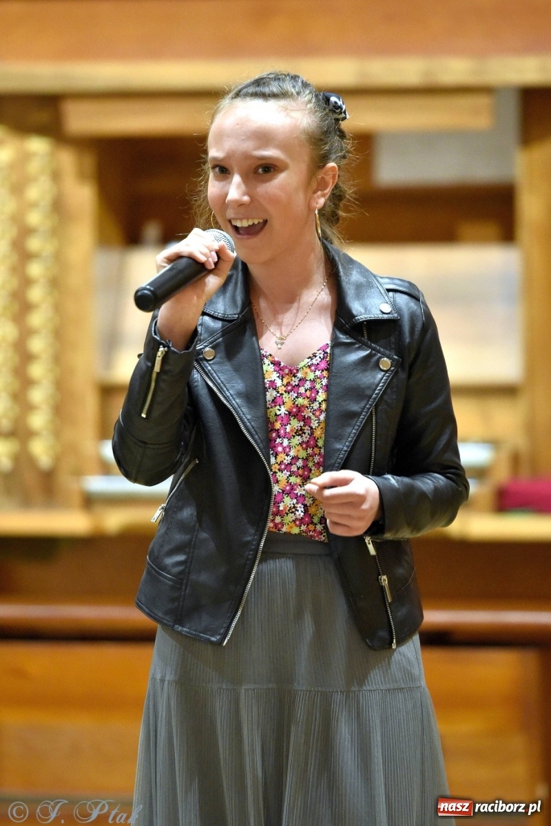 Zdjęcie w galerii na portalu naszraciborz.pl: Wyjątkowi goście w murach szkoły muzycznej [FOTO i WIDEO] wiadomości z regionu