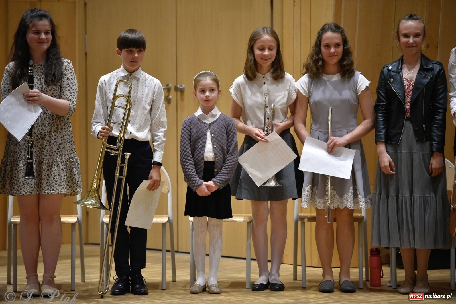 Zdjęcie w galerii na portalu naszraciborz.pl: Wyjątkowi goście w murach szkoły muzycznej [FOTO i WIDEO] wiadomości z regionu