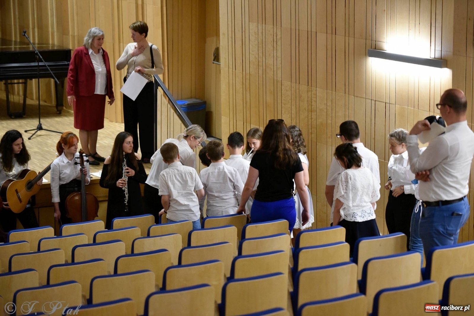 Zdjęcie w galerii na portalu naszraciborz.pl: Wyjątkowi goście w murach szkoły muzycznej [FOTO i WIDEO] wiadomości z regionu