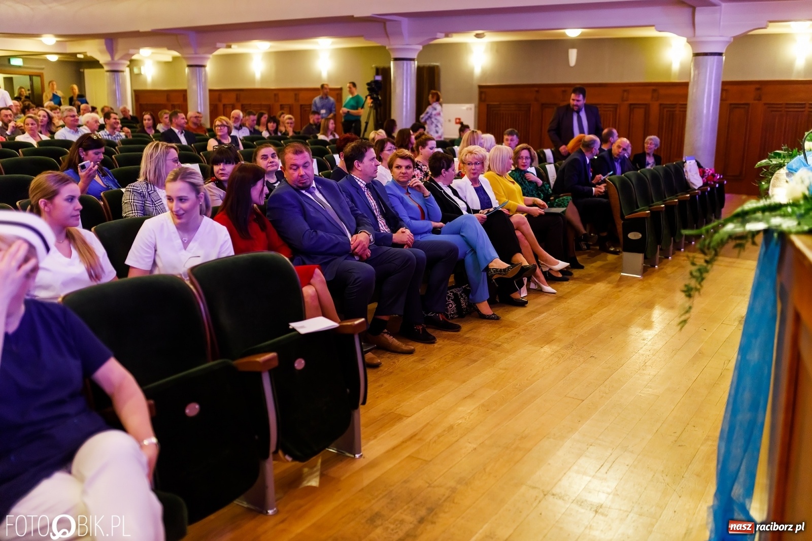 Zdjęcie w galerii na portalu naszraciborz.pl: Czepkowanie studentek pielęgniarstwa raciborskiej PWSZ [FOTO i WIDEO] wiadomości z regionu