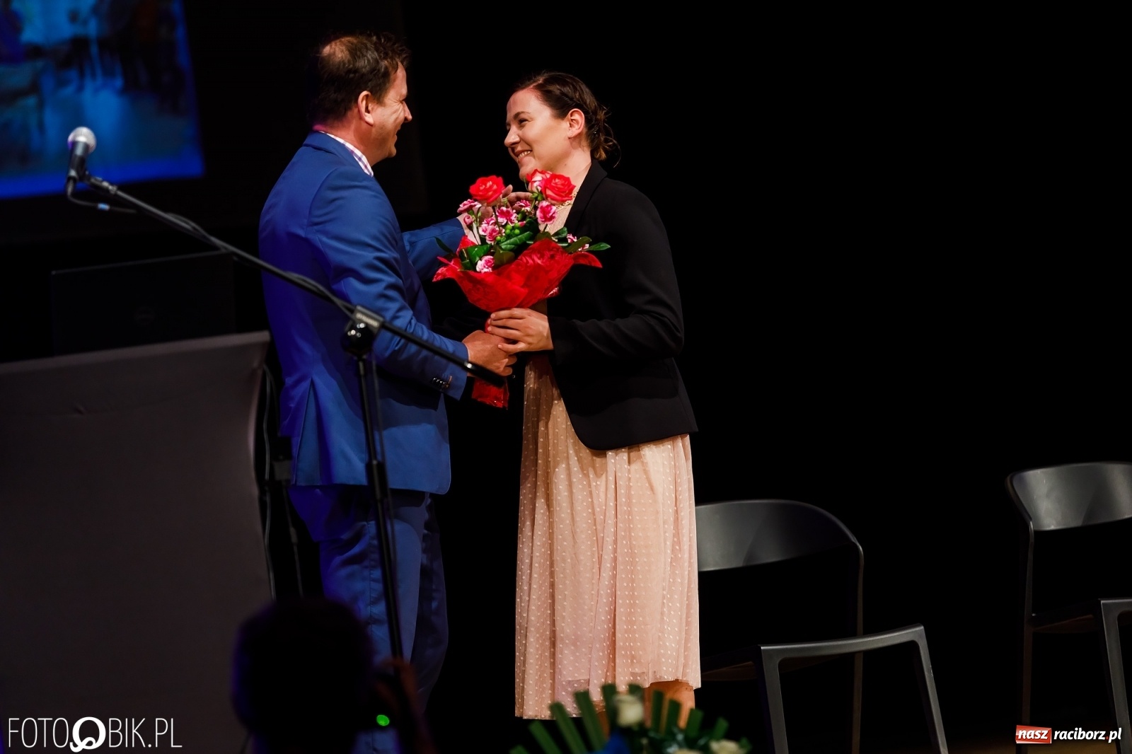 Zdjęcie w galerii na portalu naszraciborz.pl: Czepkowanie studentek pielęgniarstwa raciborskiej PWSZ [FOTO i WIDEO] wiadomości z regionu