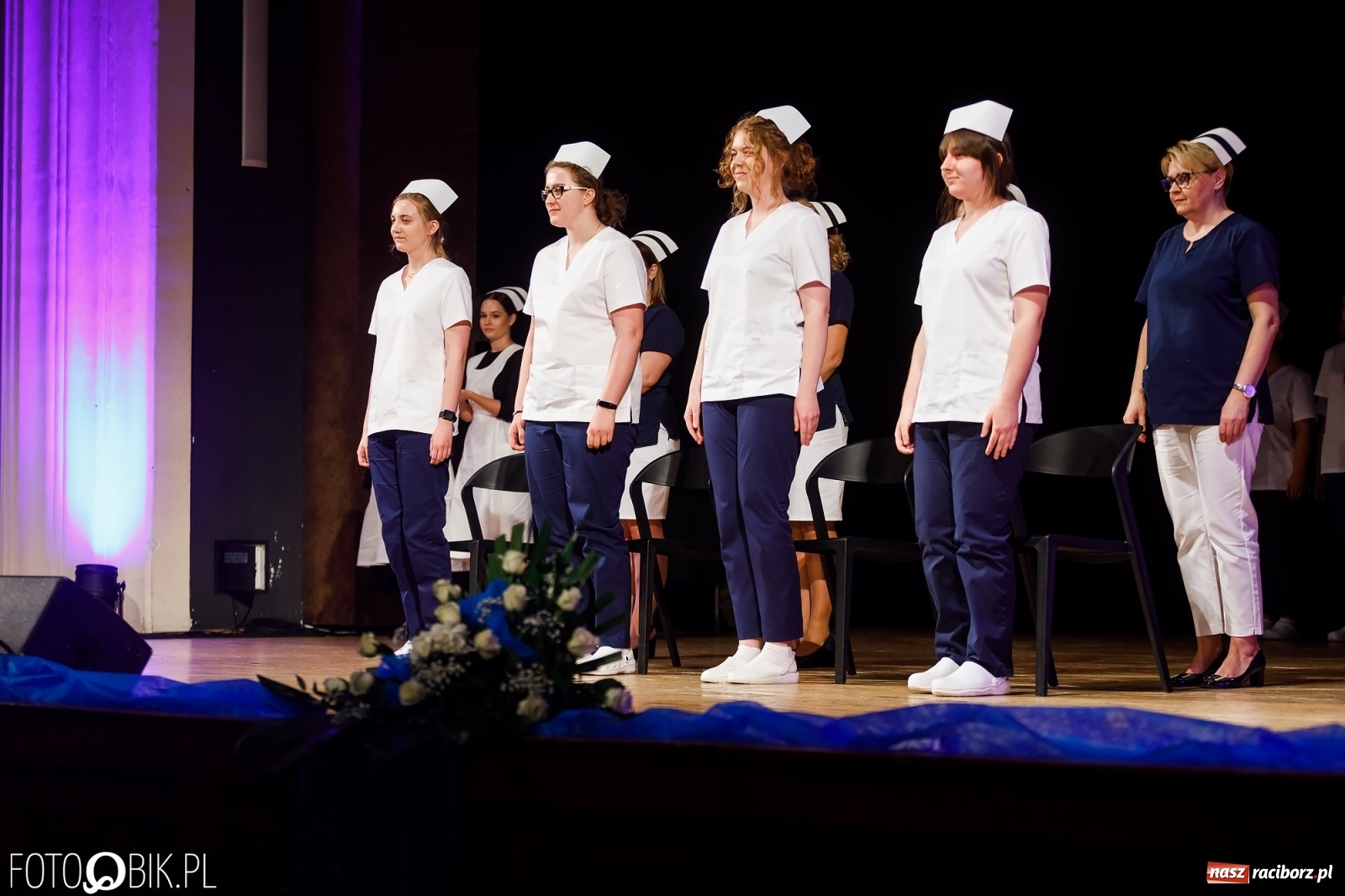 Zdjęcie w galerii na portalu naszraciborz.pl: Czepkowanie studentek pielęgniarstwa raciborskiej PWSZ [FOTO i WIDEO] wiadomości z regionu