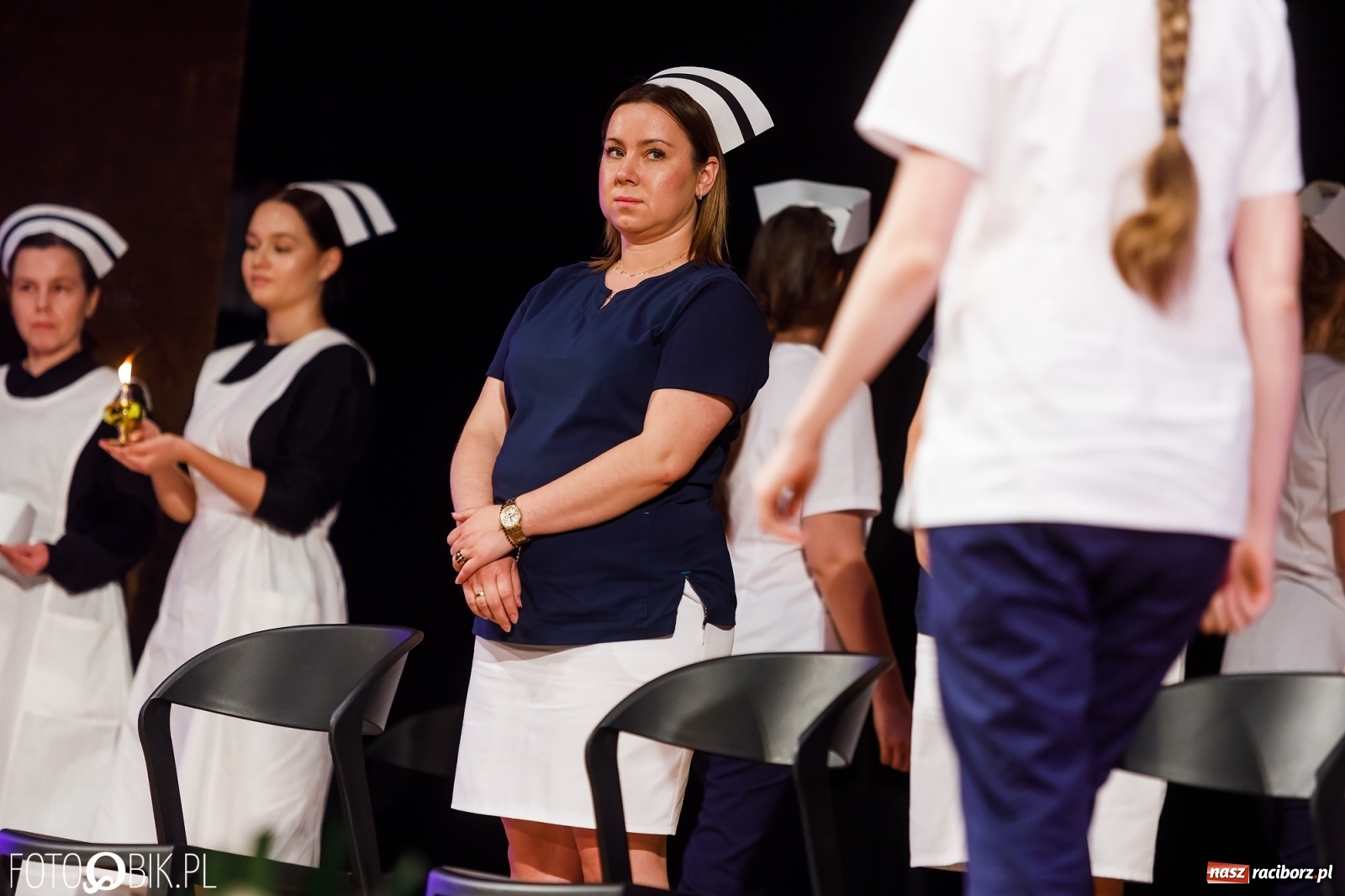 Zdjęcie w galerii na portalu naszraciborz.pl: Czepkowanie studentek pielęgniarstwa raciborskiej PWSZ [FOTO i WIDEO] wiadomości z regionu