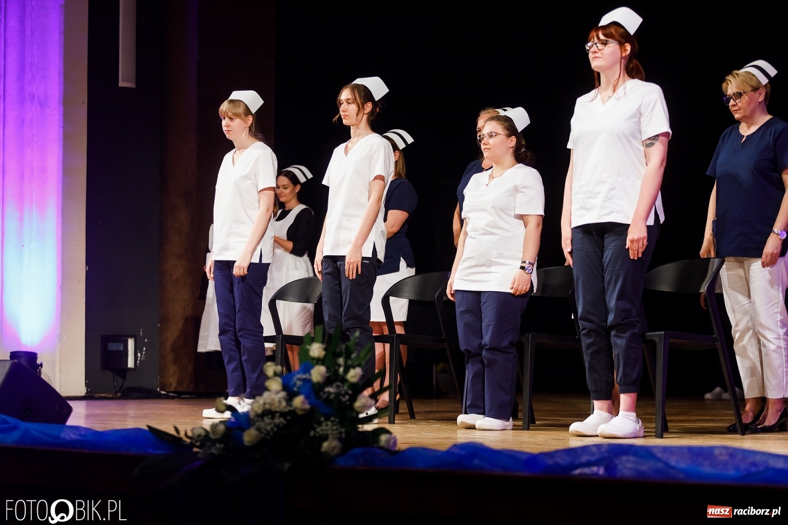 Zdjęcie w galerii na portalu naszraciborz.pl: Czepkowanie studentek pielęgniarstwa raciborskiej PWSZ [FOTO i WIDEO] wiadomości z regionu