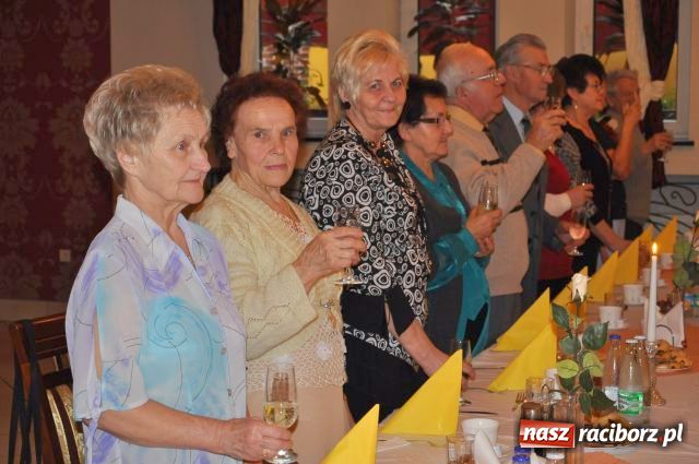 Zdjęcie w galerii na portalu naszraciborz.pl: Seniorzy dostali po grosiku... wiadomości z regionu