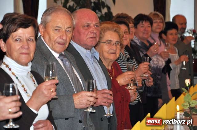 Zdjęcie w galerii na portalu naszraciborz.pl: Seniorzy dostali po grosiku... wiadomości z regionu