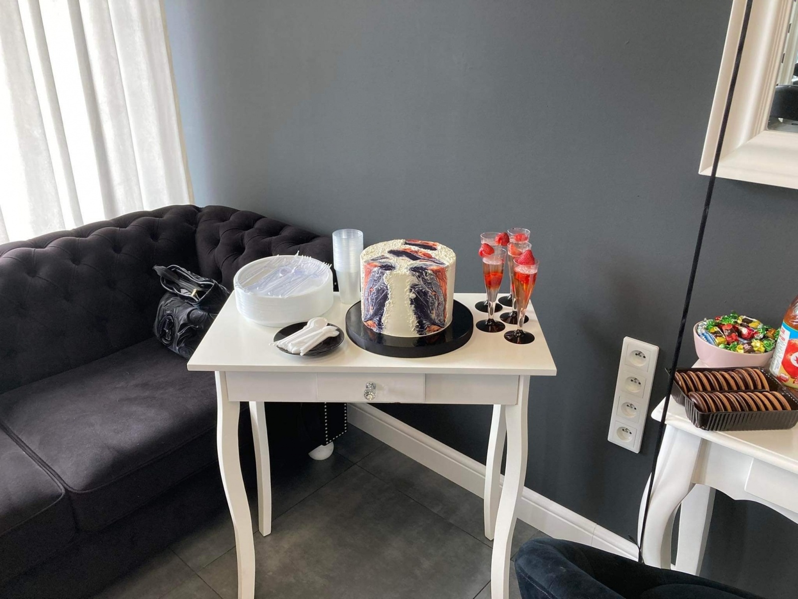 Zdjęcie w galerii na portalu naszraciborz.pl: Uroczyste otwarcie salonu fryzjerskiego La Tresse Natalia Jarząbek wiadomości z regionu