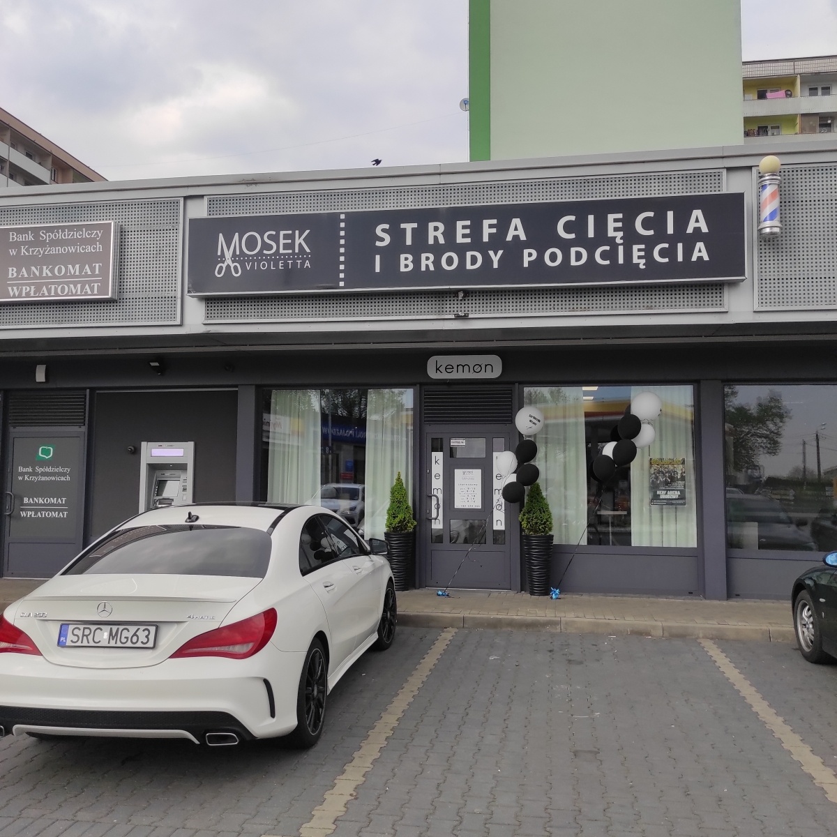 Zdjęcie w galerii na portalu naszraciborz.pl: Uroczyste otwarcie salonu fryzjerskiego La Tresse Natalia Jarząbek wiadomości z regionu