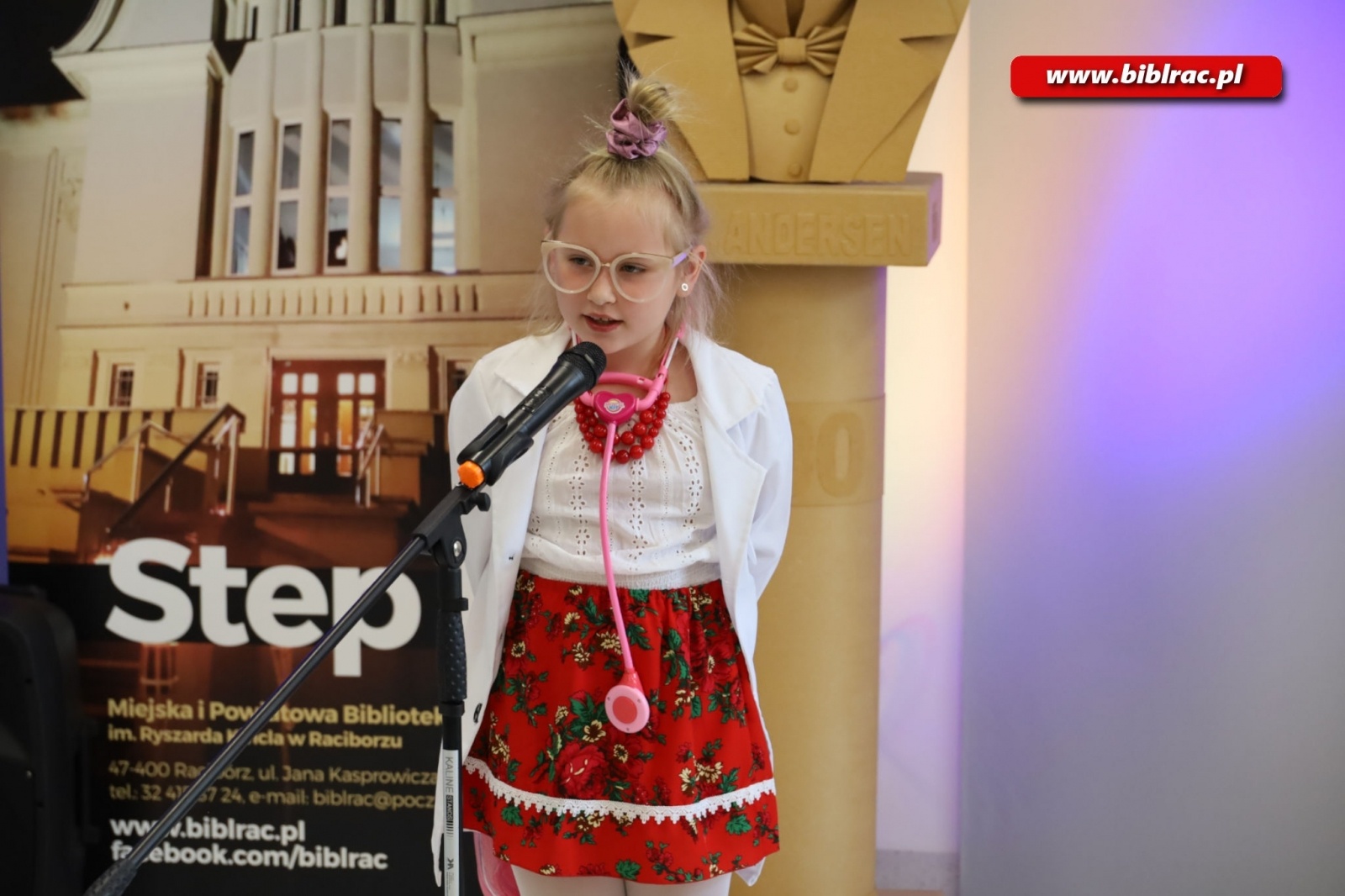 Zdjęcie w galerii na portalu naszraciborz.pl: Ślonsko godka w raciborskiej bibliotece wiadomości z regionu