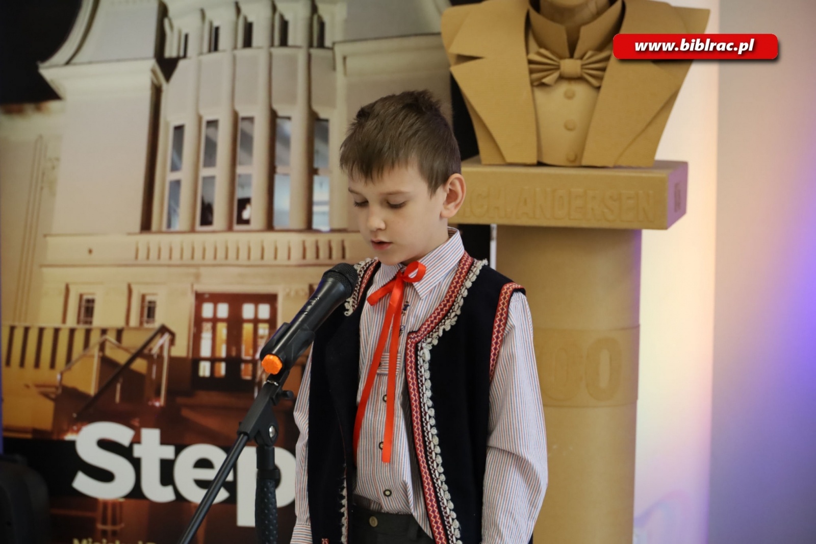 Zdjęcie w galerii na portalu naszraciborz.pl: Ślonsko godka w raciborskiej bibliotece wiadomości z regionu