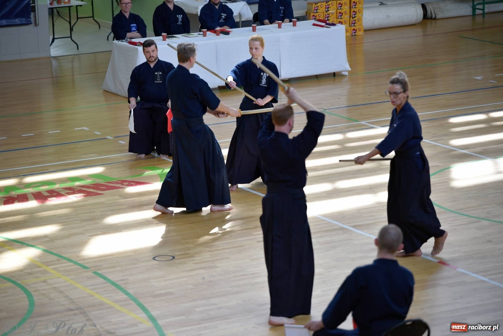 Zdjęcie w galerii na portalu naszraciborz.pl: W arenie przy Łąkowej trwają mistrzostwa Polski w Jodo i Iaido [FOTO] wiadomości z regionu