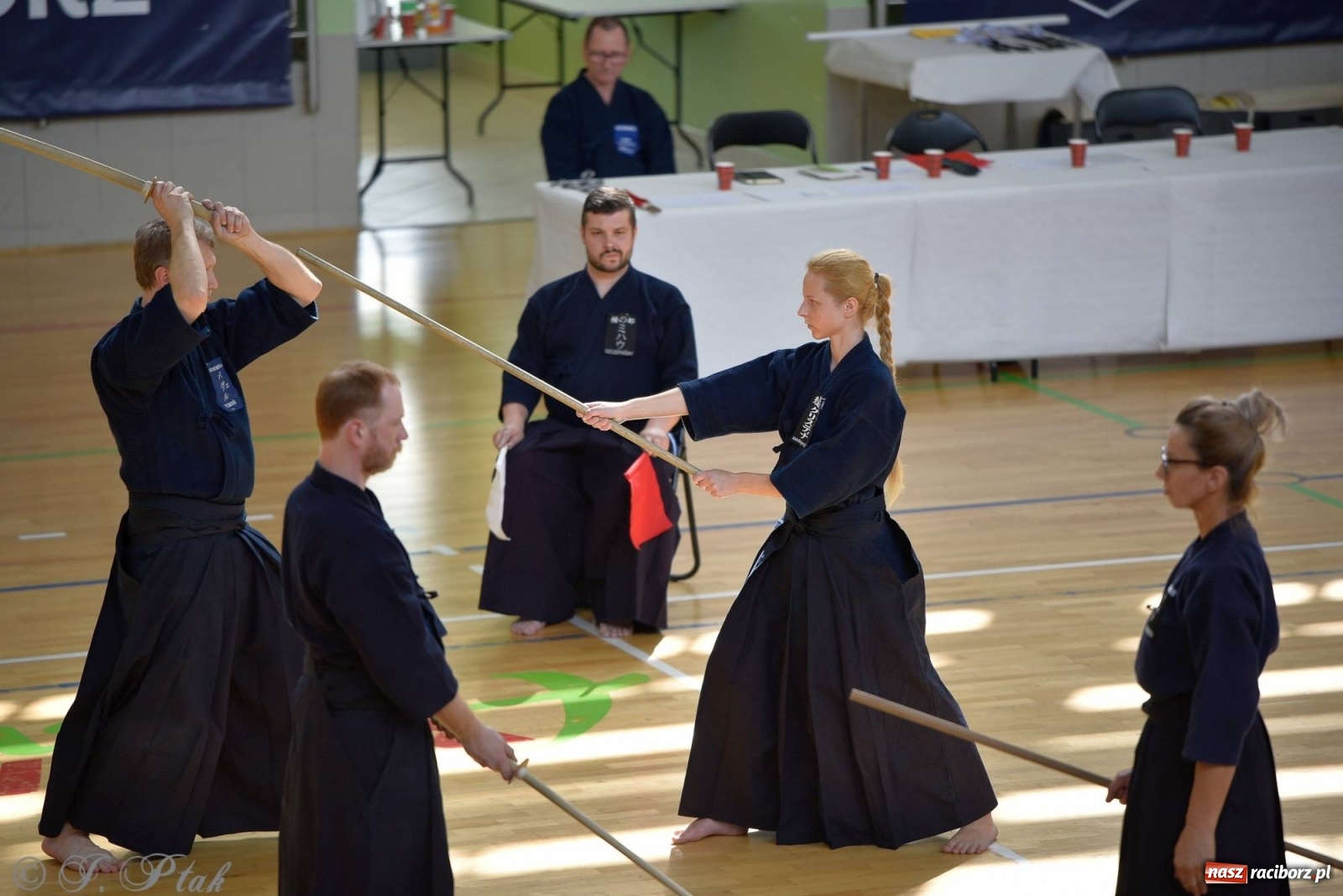 Zdjęcie w galerii na portalu naszraciborz.pl: W arenie przy Łąkowej trwają mistrzostwa Polski w Jodo i Iaido [FOTO] wiadomości z regionu