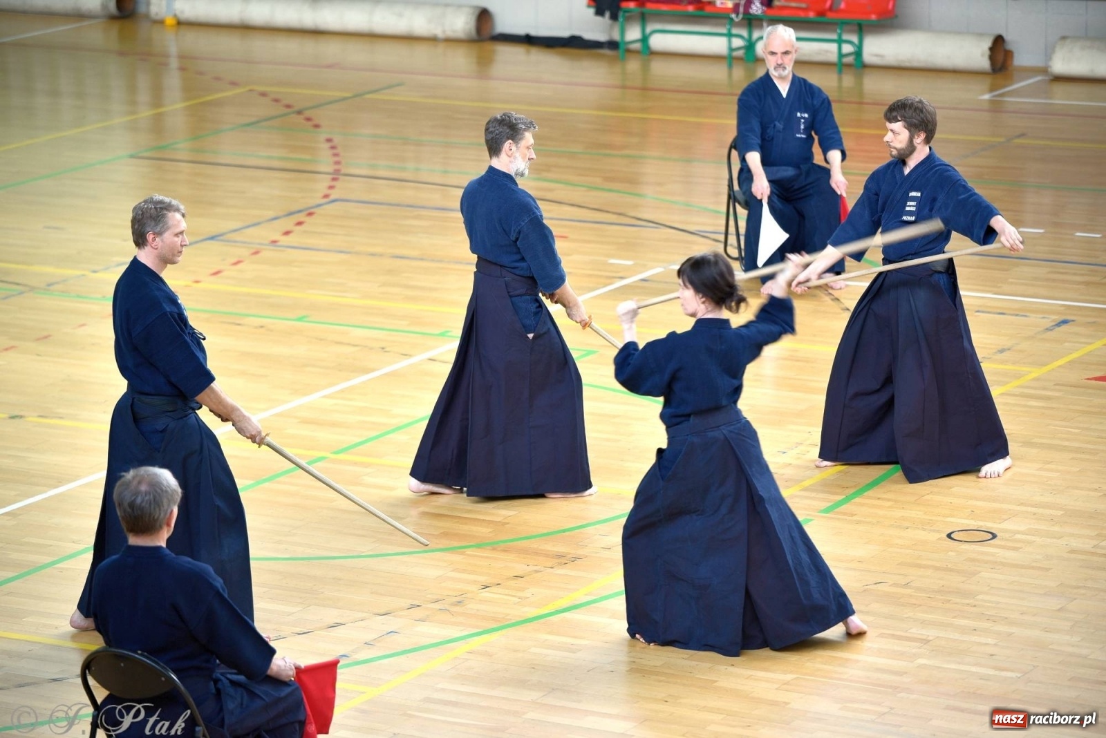 Zdjęcie w galerii na portalu naszraciborz.pl: W arenie przy Łąkowej trwają mistrzostwa Polski w Jodo i Iaido [FOTO] wiadomości z regionu