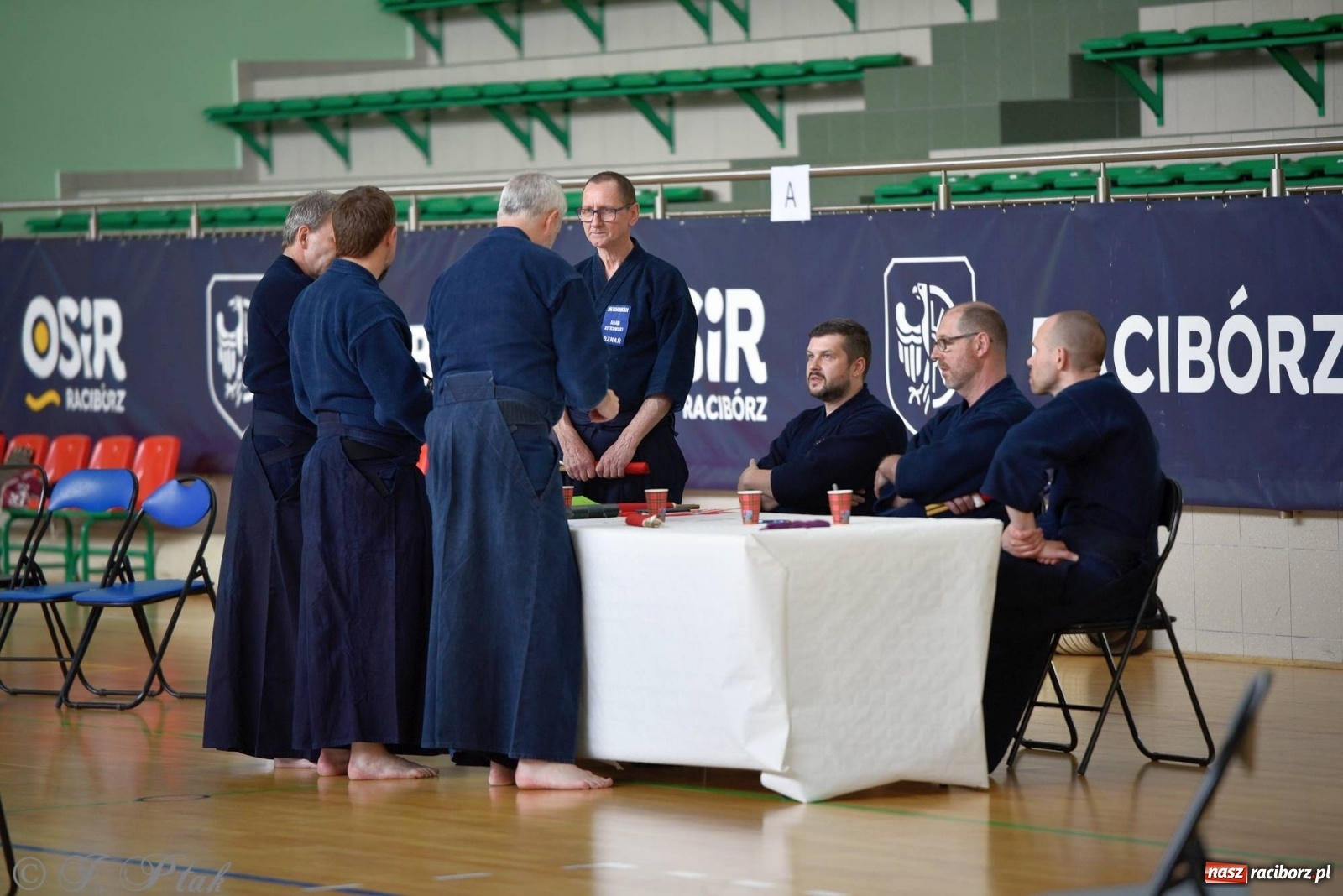 Zdjęcie w galerii na portalu naszraciborz.pl: W arenie przy Łąkowej trwają mistrzostwa Polski w Jodo i Iaido [FOTO] wiadomości z regionu