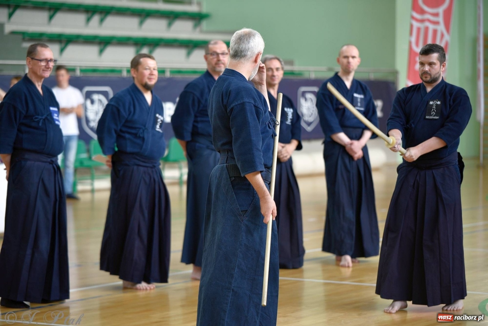 Zdjęcie w galerii na portalu naszraciborz.pl: W arenie przy Łąkowej trwają mistrzostwa Polski w Jodo i Iaido [FOTO] wiadomości z regionu