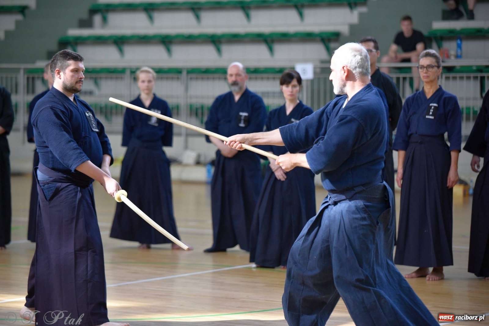 Zdjęcie w galerii na portalu naszraciborz.pl: W arenie przy Łąkowej trwają mistrzostwa Polski w Jodo i Iaido [FOTO] wiadomości z regionu