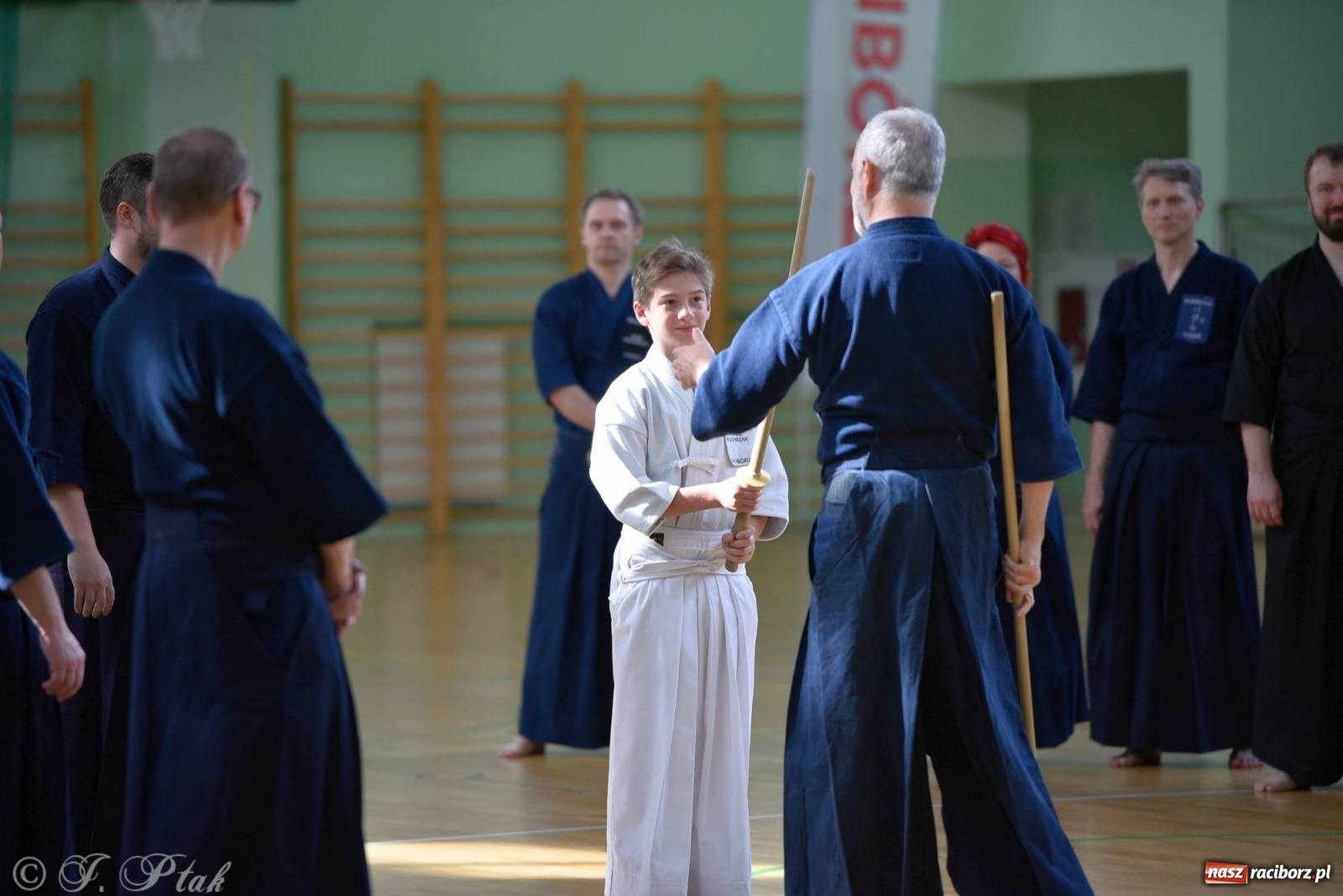 Zdjęcie w galerii na portalu naszraciborz.pl: W arenie przy Łąkowej trwają mistrzostwa Polski w Jodo i Iaido [FOTO] wiadomości z regionu