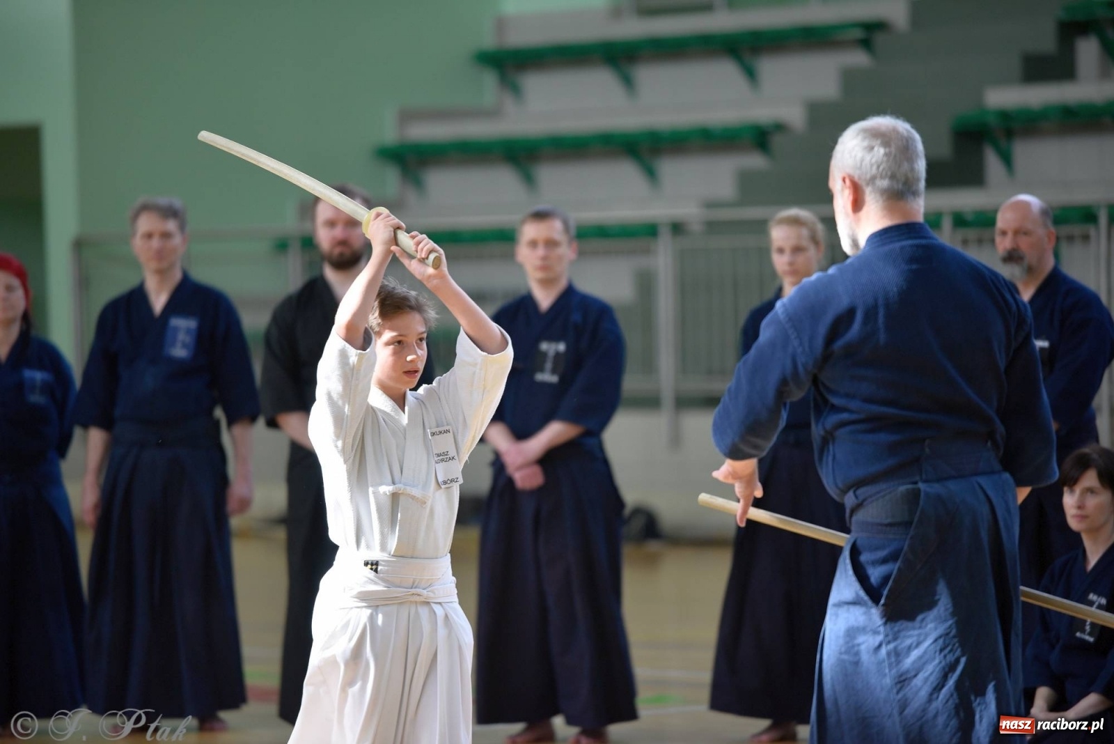 Zdjęcie w galerii na portalu naszraciborz.pl: W arenie przy Łąkowej trwają mistrzostwa Polski w Jodo i Iaido [FOTO] wiadomości z regionu