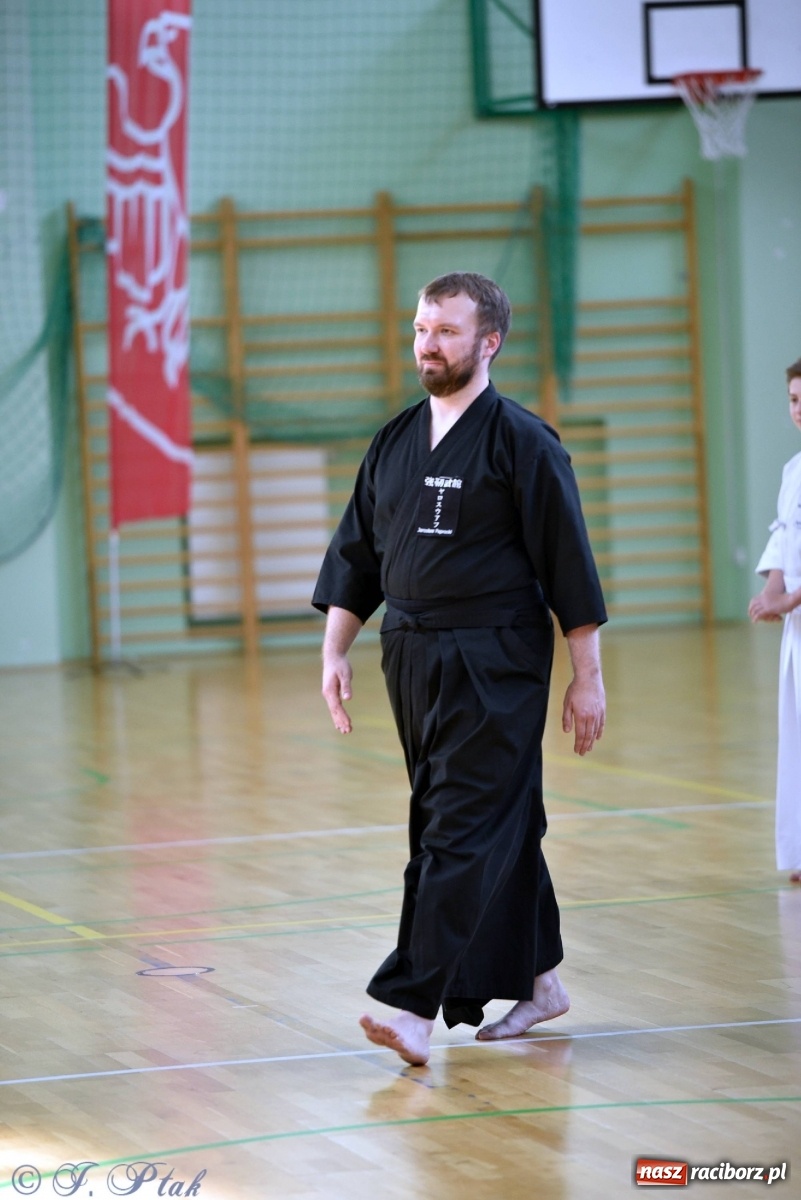 Zdjęcie w galerii na portalu naszraciborz.pl: W arenie przy Łąkowej trwają mistrzostwa Polski w Jodo i Iaido [FOTO] wiadomości z regionu