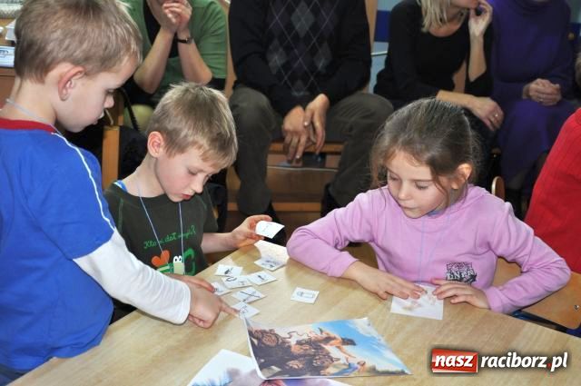 Zdjęcie w galerii na portalu naszraciborz.pl:  Dzień otwarty z mitologią w Markowicach wiadomości z regionu