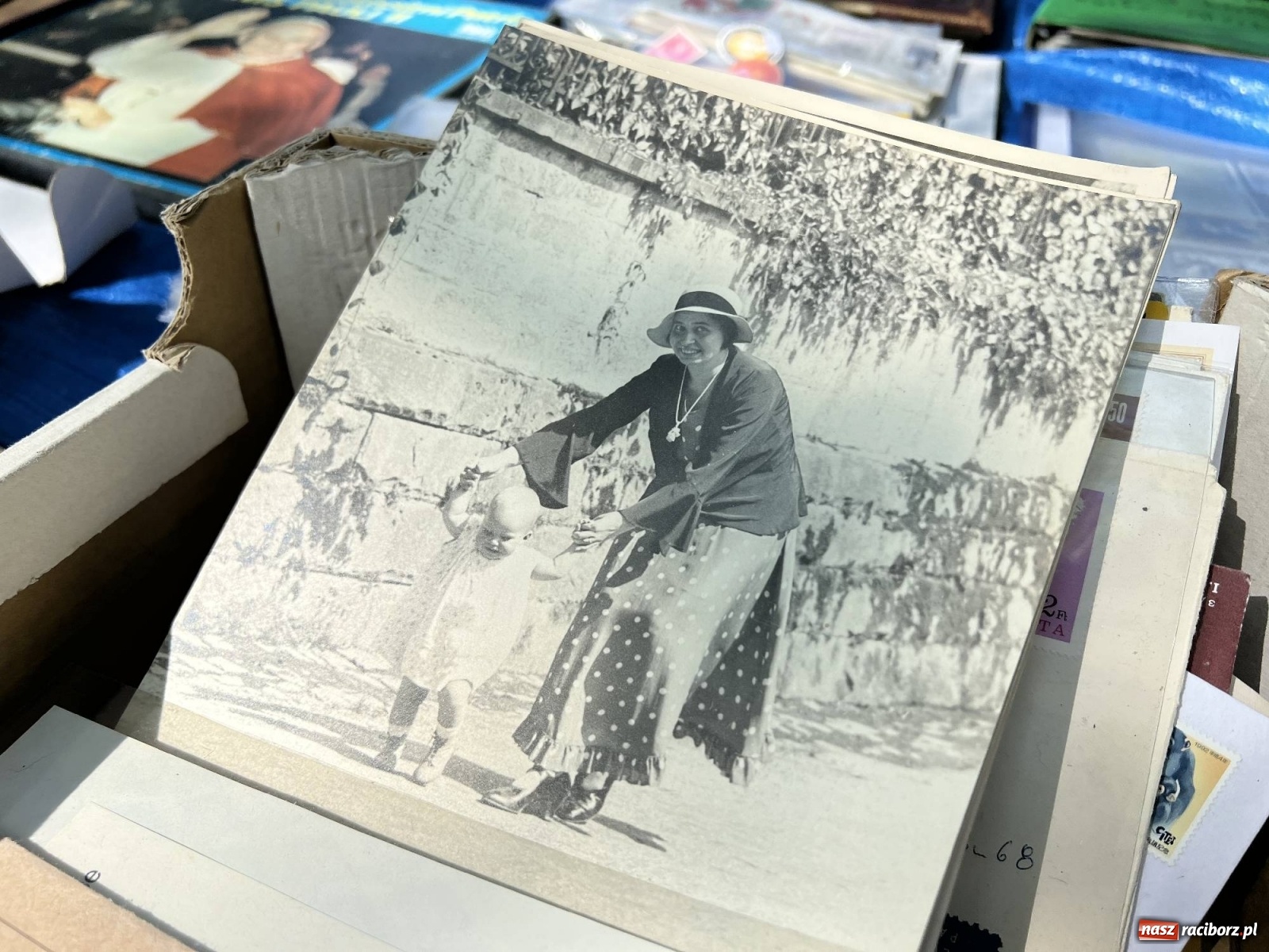 Zdjęcie w galerii na portalu naszraciborz.pl: Tłumy na jarmarku w Chałupkach [FOTO i WIDEO] wiadomości z regionu