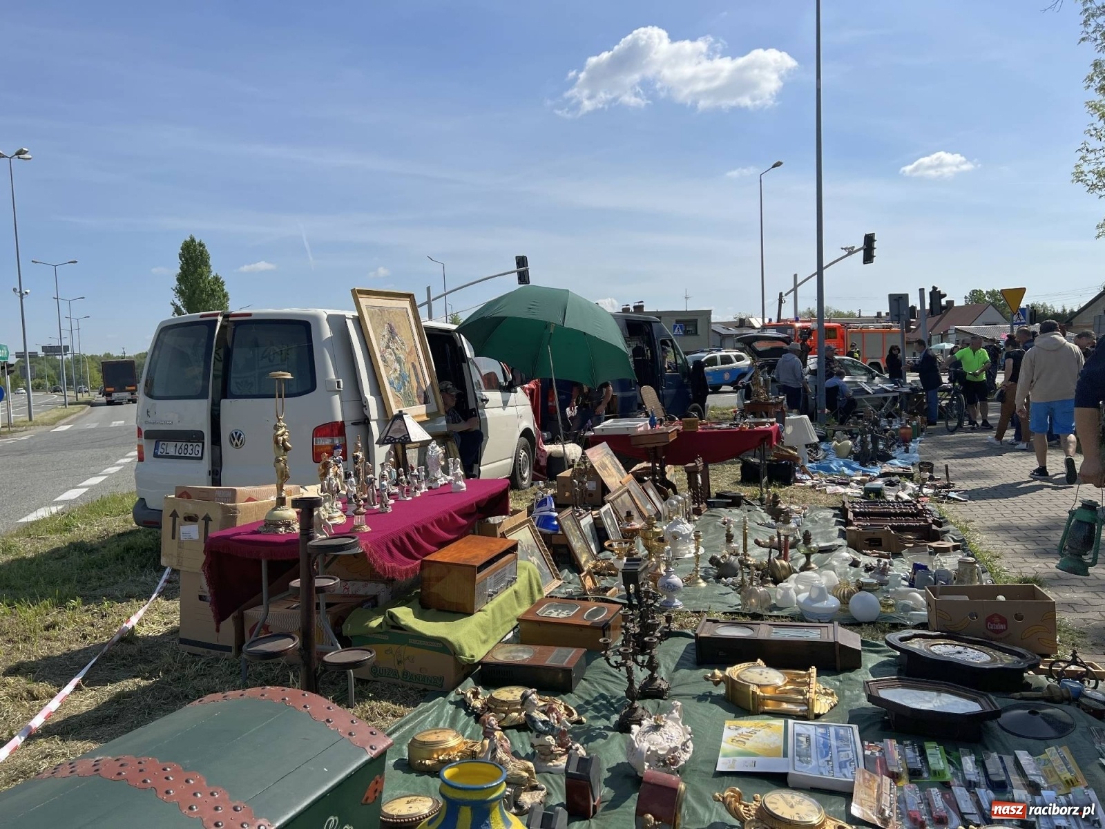 Zdjęcie w galerii na portalu naszraciborz.pl: Tłumy na jarmarku w Chałupkach [FOTO i WIDEO] wiadomości z regionu
