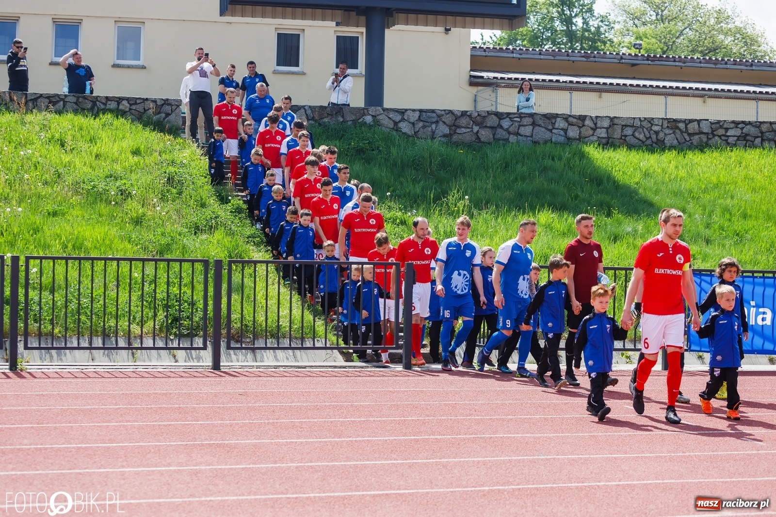 Zdjęcie w galerii na portalu naszraciborz.pl: Unia Krzanowice pokonała i fotel lidera zachowała [FOTO] wiadomości z regionu