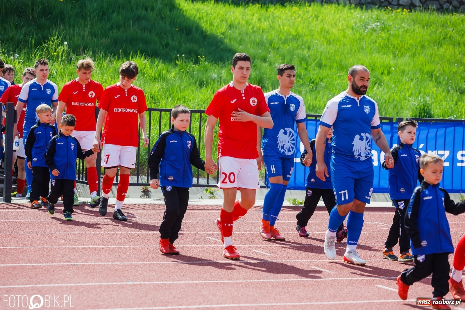 Zdjęcie w galerii na portalu naszraciborz.pl: Unia Krzanowice pokonała i fotel lidera zachowała [FOTO] wiadomości z regionu