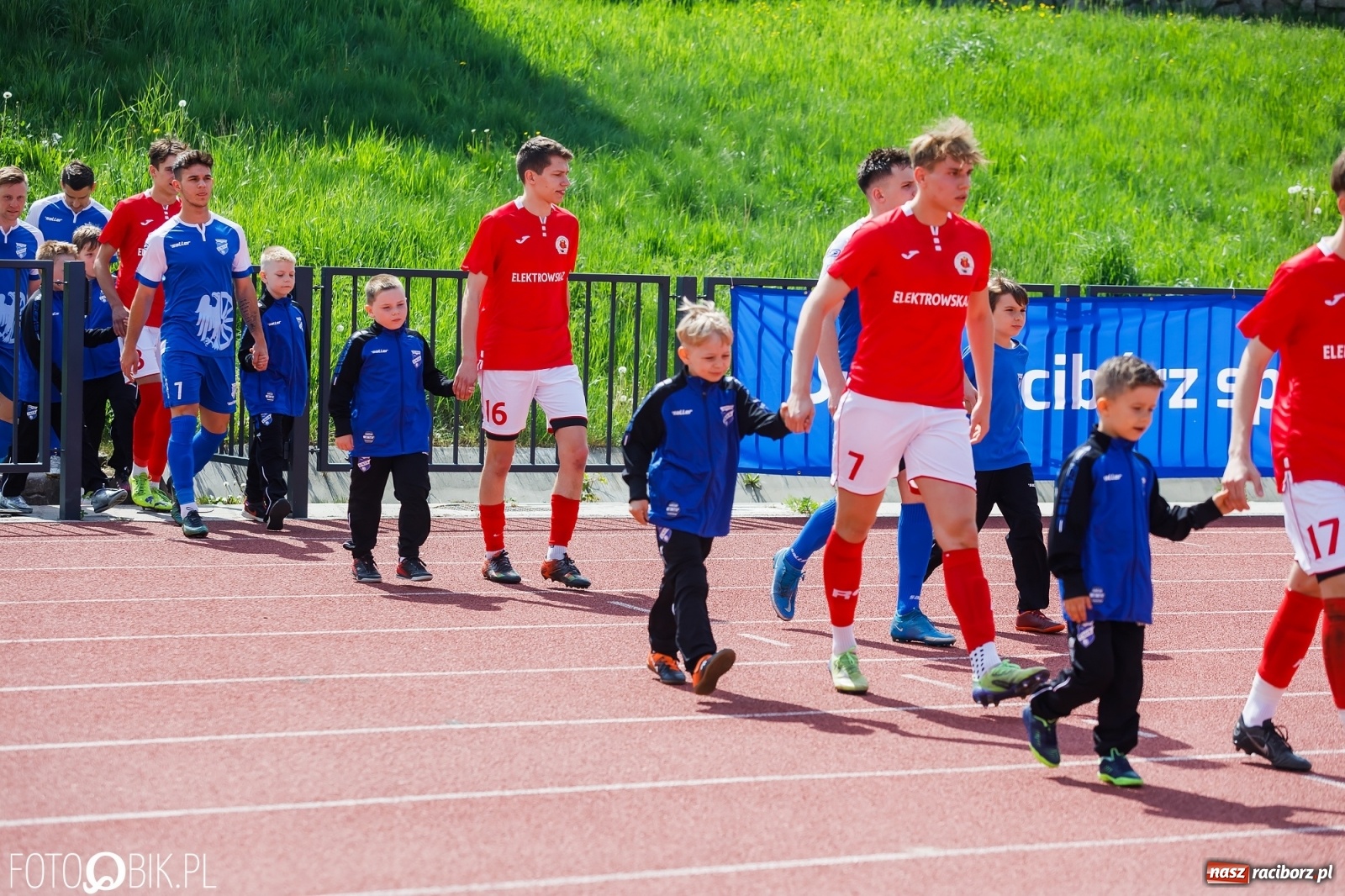 Zdjęcie w galerii na portalu naszraciborz.pl: Unia Krzanowice pokonała i fotel lidera zachowała [FOTO] wiadomości z regionu