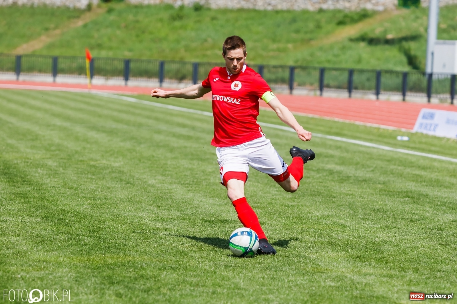 Zdjęcie w galerii na portalu naszraciborz.pl: Unia Krzanowice pokonała i fotel lidera zachowała [FOTO] wiadomości z regionu