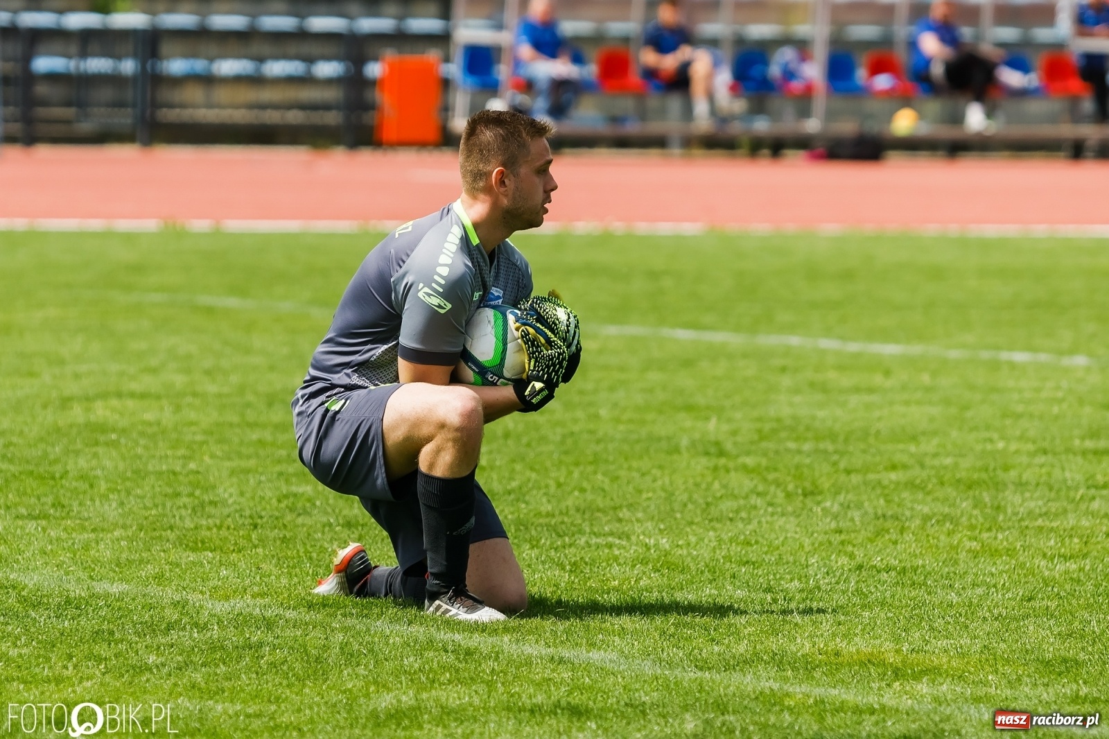 Zdjęcie w galerii na portalu naszraciborz.pl: Unia Krzanowice pokonała i fotel lidera zachowała [FOTO] wiadomości z regionu